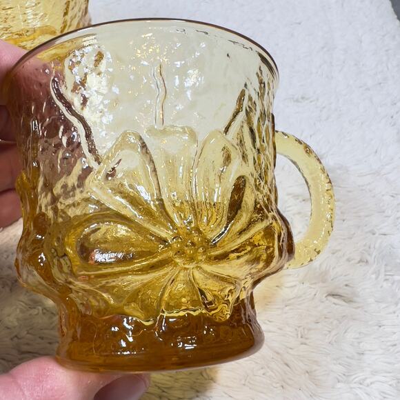 Anchor Hocking Vintage 70s Glass Mugs Set Of 4 Amber Daisies Rain Flowers 6 Oz. - Picture 13 of 14